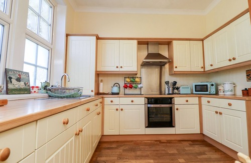 Morpeth Cottage | BUZZARDS REST, family friendly, character holiday cottage in Morpeth