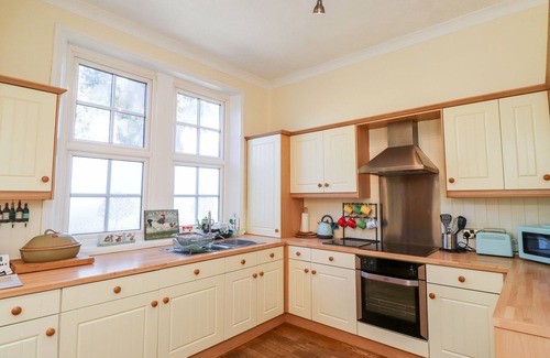 Morpeth Cottage | BUZZARDS REST, family friendly, character holiday cottage in Morpeth