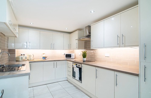 Kirkheaton Apartment | BV Dealhouse Stylish Maisonette 1 Bedrooms Apt