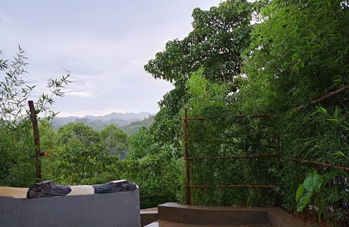 Kanungu Bed & Breakfast | Bwindi My home