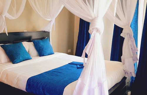 Western Region Hotel | Bwizi Gardens and Resort