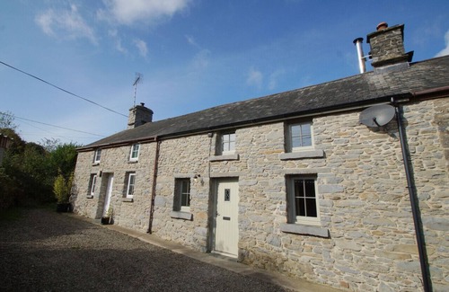 Llanddewi Brefi House | Bwthyn Iorwg - Two Bedroom House, Sleeps 4