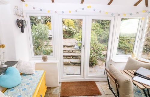 Llanfair House | BWTHYN NAIN, pet friendly, character holiday cottage in Harlech