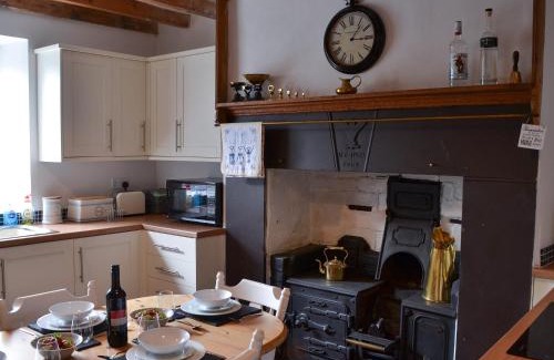 Penmachno House | Bwthyn Pabi