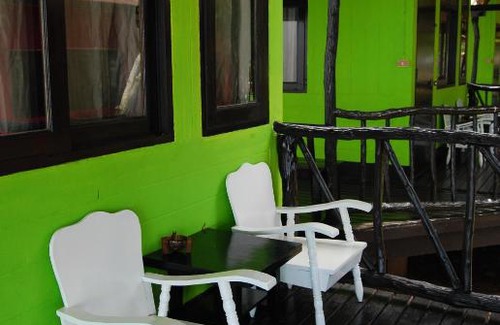 Bang Po Resort | By Beach Resort