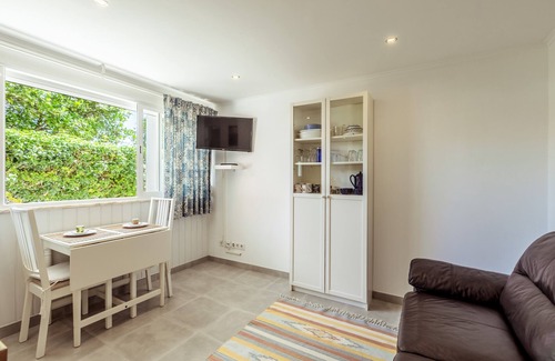 Alges House | by Lisbon-Coast vacation, apartment, situated on the outskirts of Lisbon