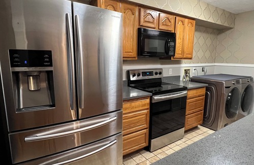 Houston House | By Popular Demand - Houston