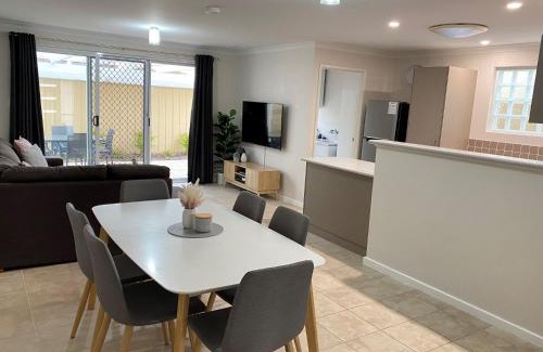 Broadwater Villa | By the Beach