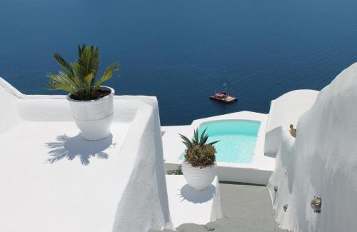 Oia House | By The Mill