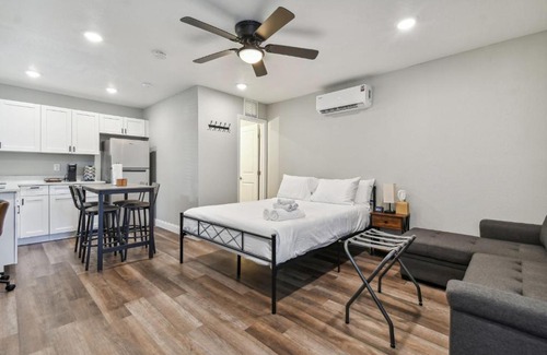 Temple Terrace House | By the River, In-Law Suite