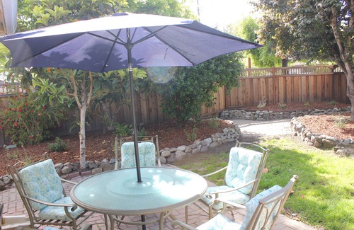Westside Santa Cruz House | "By the Sea" House - Walk to trails, the beach, pubs, wine tasting or Boardwalk