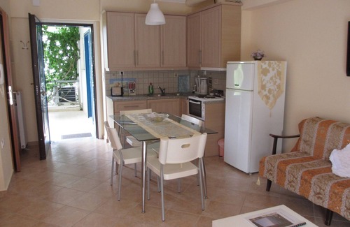 Paralio Astros Apartment | By the sea, parking, Wi-Fi, apartment