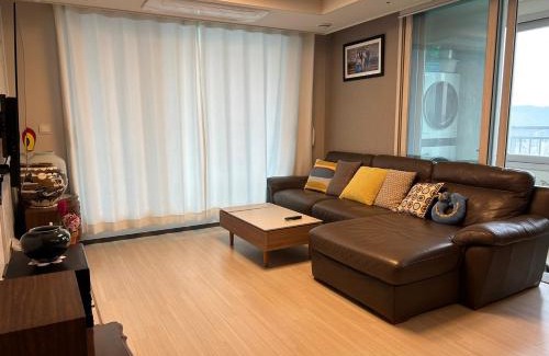 Namyangju Apartment | Byeollae Station I-park Suite Apartment