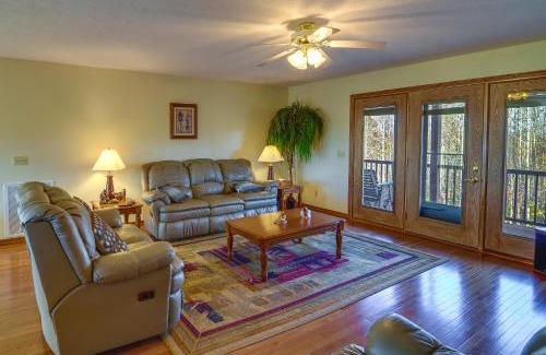 Byrdstown Apartment | Byrdstown Apartment Less Than 4 Mi to Dale Hollow Lake!