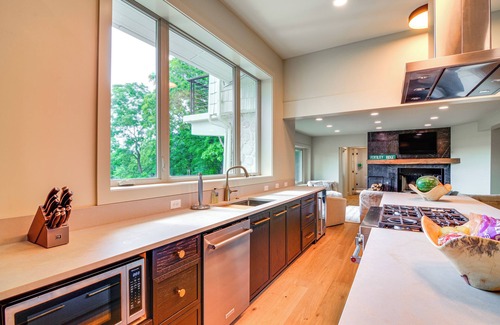 Allons House | Byrdstown Home on 65 Acres w/Pool, Trail to Lake!