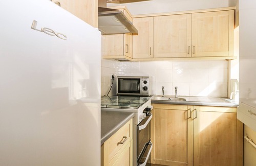 Pulborough Cottage | BYRE COTTAGE 3, family friendly, with pool in Storrington
