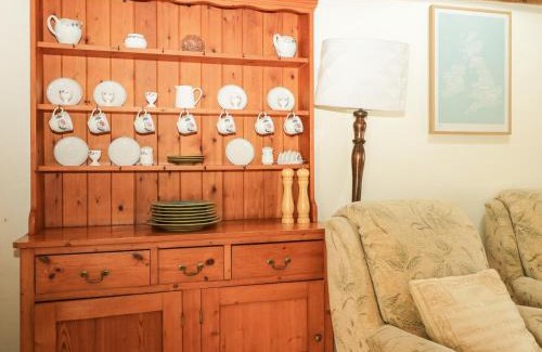 Pulborough House | Byre Cottage 3