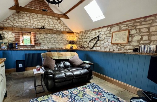 Bridlington House | Byre Cottage - 5 Stone Cattle Shed Conversion