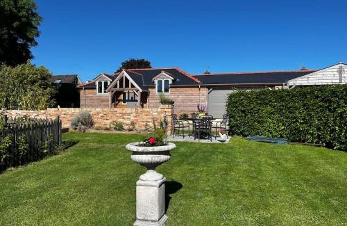 New Forest District Apartment | Byre - Farm Cottage on 9 acre Equestrian Small Holding