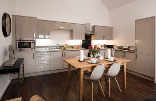 Gattonside Cottage | BYRE, Gattonside - sleeps 4 in 2 bedrooms