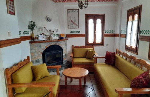 Tsagarada Apartment | Byron Houses- Konaki
