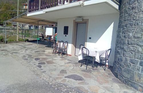 Costa Volpino Apartment | Cà Negra Ca negra suite