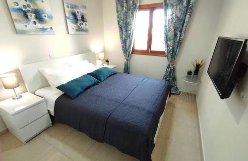 Playa del Ingles Apartment | Céntrico apartamento 221 by CASAS COCODRILO