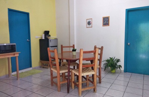 Ciudad Valles Apartment | Céntrico y colorido departamento