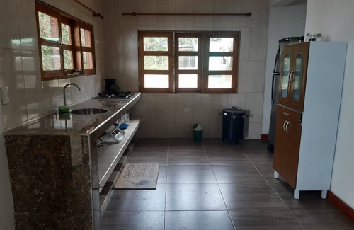 Yumbo Cottage | Cómoda Ecocasa en Dapa cerca Cali Relajate en Pareja. Restaurantes, senderismo,