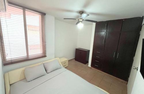 El Cangrejo House | Cómoda Habitación Céntrica en Hogar Familiar - Cerca de Todo