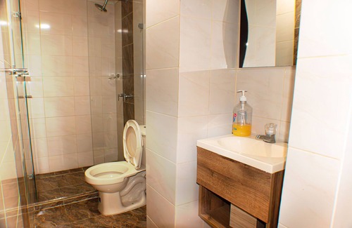 Suramericana House | Cómoda Habitación Para Tres Personas Ubicada en el Sector Estadio