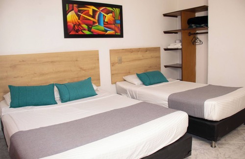 Suramericana House | Cómoda Habitación Para Tres Personas Ubicada en el Sector Estadio