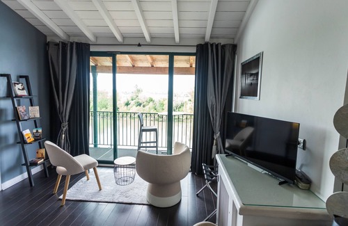 Tonneins Hotel | Côté Garonne-Le balcon des dames