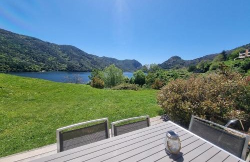 Tolla House | Côté Lac Tolla