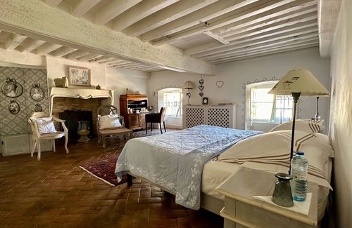 Givry House | Côté Park