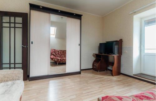District 12 Bed & Breakfast | Căn hộ ấm cúng với nhiều không gian và máy lạnh