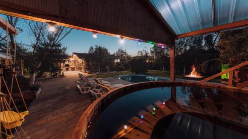 Magura Villa | Căsuța de sub deal - Ciubăr și piscină