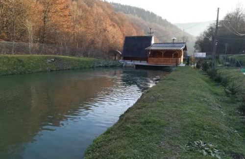 Buces House | Căsuța Elena