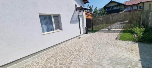 Pantelimon House | Căsuța intimă