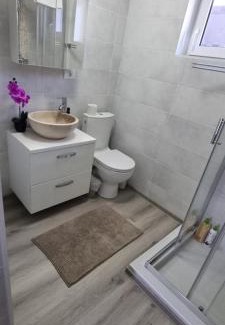 Pantelimon House | Căsuța intimă