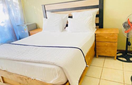 Pretoria House | c and c guest house pretoria north