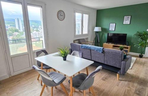 Villeboeuf - Fauriel - Vivaraize Apartment | C'est chez Maurice! 4 ch WIFI balcon parking free