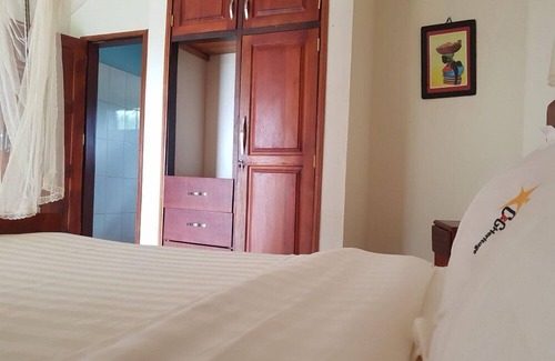 Hoima House | C & G Heritage Cottage