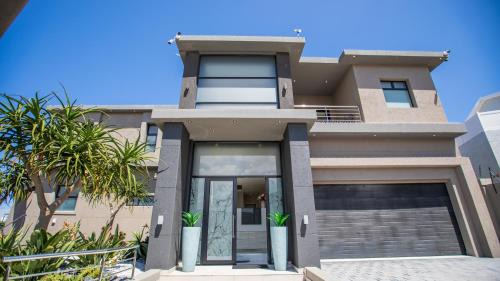 Melkbosstrand Bed & Breakfast | C' la Vie Luxury Accommodation