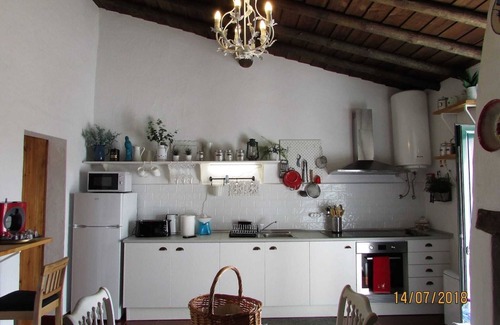 Alandroal House | C M Casa de Mares Local Accommodation