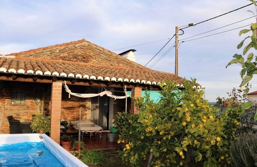 Alandroal House | C M Casa de Mares Local Accommodation