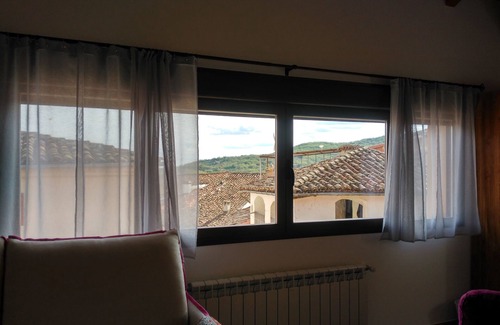 Jarandilla de la Vera Apartment | C R * Apartment Planeta Vera (Oak), designed for families and groups