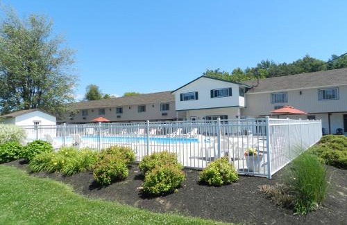 Clayton Hotel | C-Way Resort