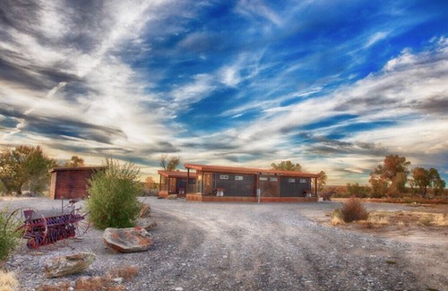 Riverton Cabin | C1: Modern cabin on Wind River on working cattle ranch