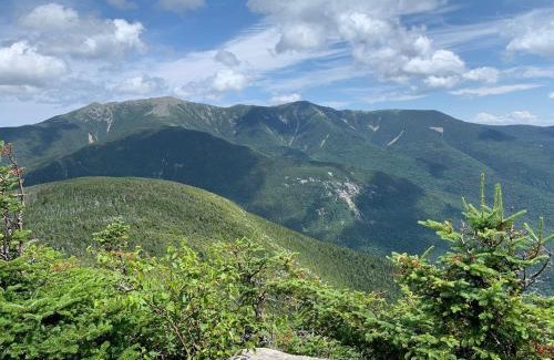 Bretton Woods Villa | C3 Crawford Ridge Townhome with Mt Washington views - just a short walk from ski lodge and slopes